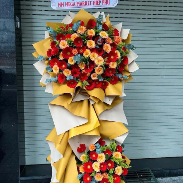Top mẫu kệ hoa chúc mừng lễ bế giảng độc đáo, ý nghĩa