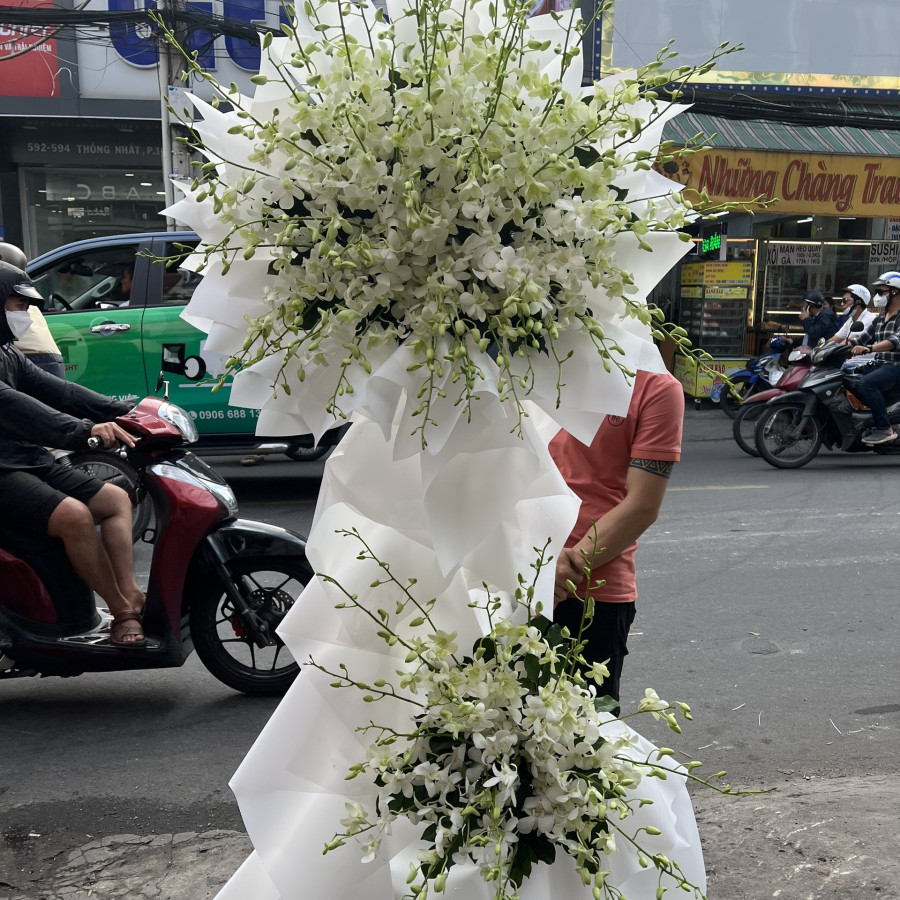 Hương Linh Thánh Thiện