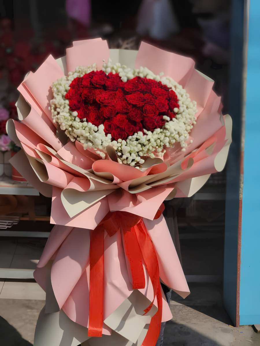 Bó hoa diễm lệ kiêu kỳ