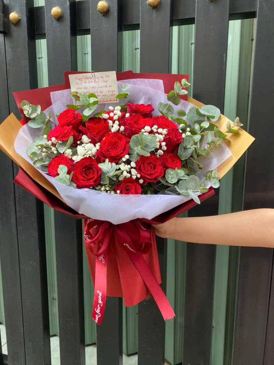 Bó hoa cơn mưa mùa hạ