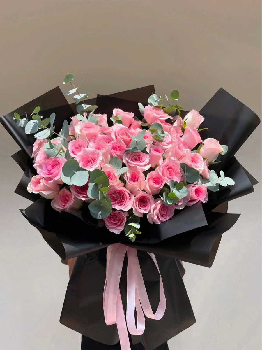 Bó hoa quý cô thanh lịch