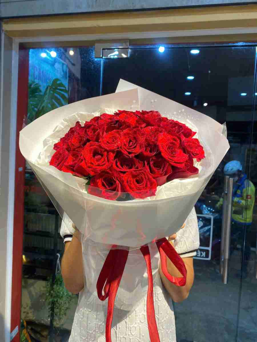 Bó hoa điểm tựa niềm tin
